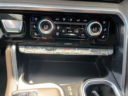 Used 2022 GMC Sierra 1500 Denali w/ Technology Package RWD image 33