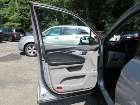 Used 2018 Honda Pilot EX-L image 11
