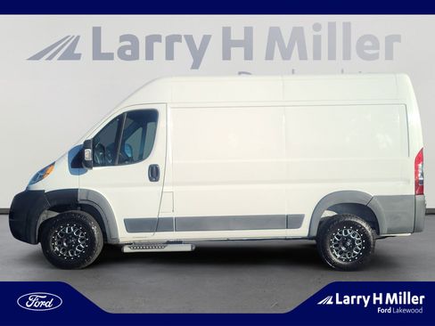 Used 2018 RAM ProMaster 2500 image 2