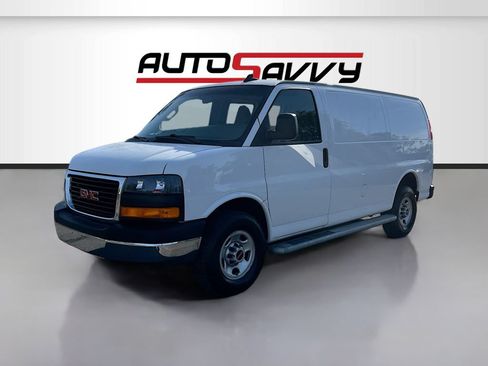 Used 2022 GMC Savana 2500 w/ Driver Convenience Package RWD image 3