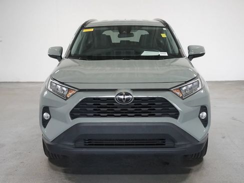 Used 2021 Toyota RAV4 XLE FWD image 2