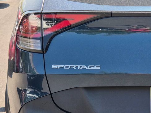 Used 2023 Kia Sportage EX AWD/4WD image 32