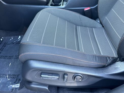 Used 2025 Honda CR-V Sport image 15