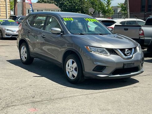 Used 2016 Nissan Rogue S AWD/4WD image 3