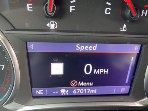 Used 2022 Chevrolet Traverse LT w/ LT Premium Package image 5