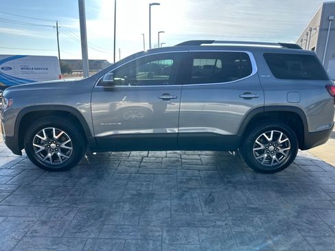 Used 2020 GMC Acadia SLE w/ Driver Convenience Package image 2
