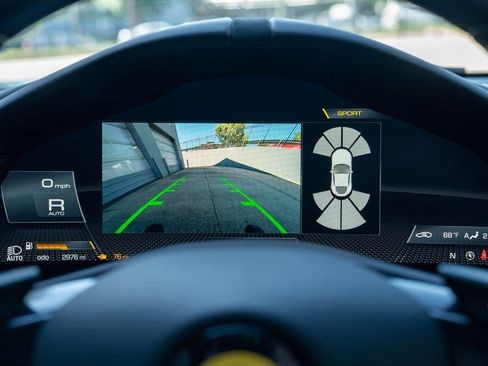 Used 2022 Ferrari Roma RWD image 40