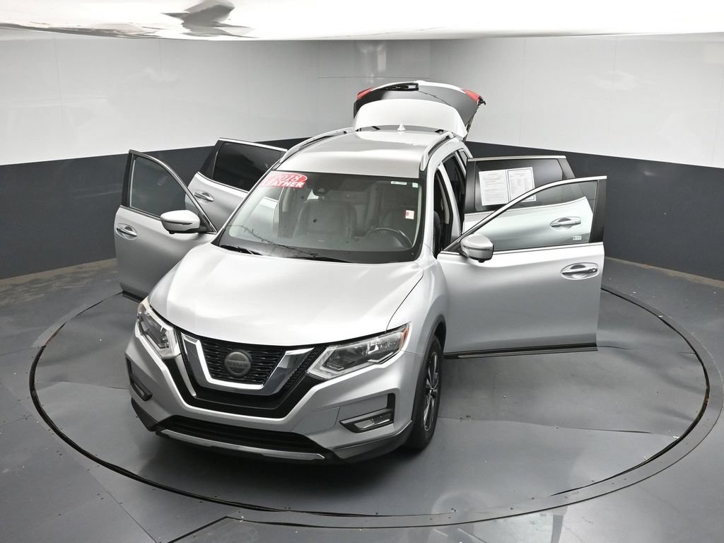 Used 2018 Nissan Rogue SL FWD image 46