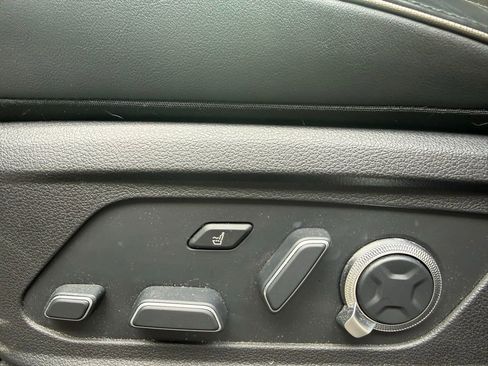 Used 2025 Hyundai Palisade Calligraphy image 25