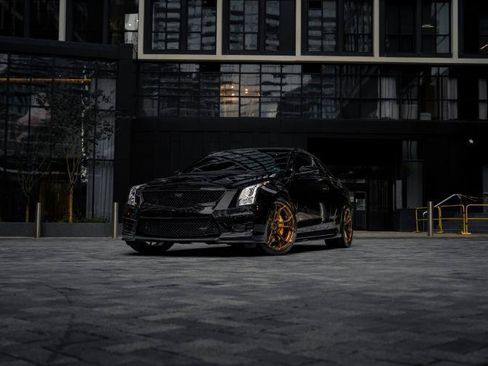 Used 2016 Cadillac ATS V RWD image 2