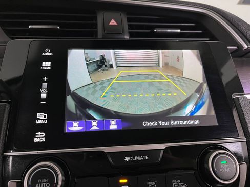 Used 2018 Honda Civic Touring image 24