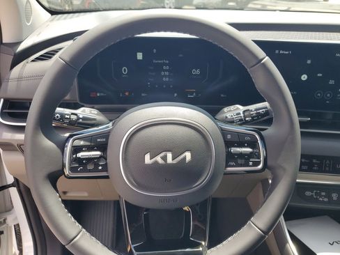 New 2026 Kia Carnival SX FWD image 11