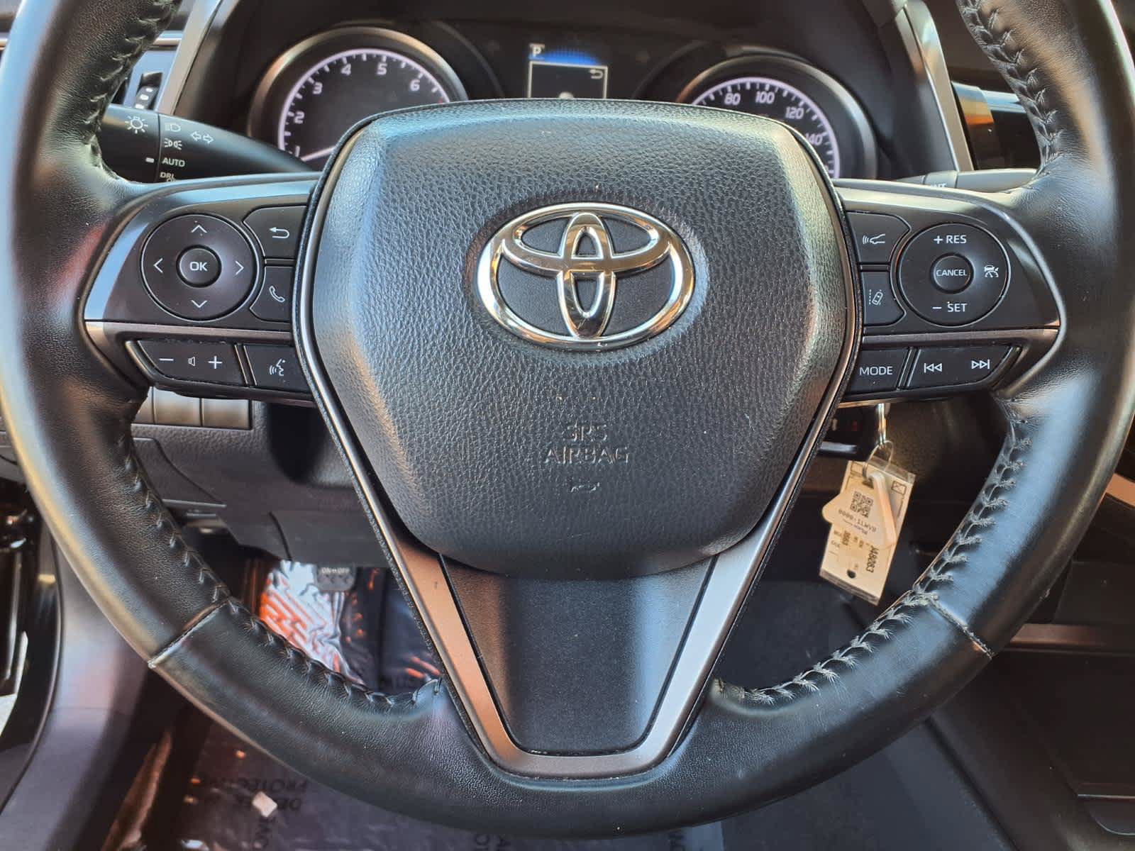 Used 2022 Toyota Camry SE w/ Carpet Mat Package (TMS) FWD image 18