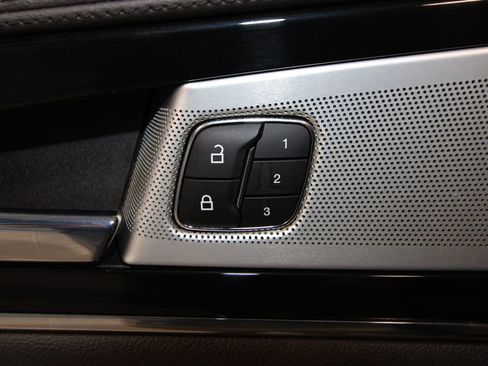 Used 2021 Lincoln Nautilus Reserve w/ Equipment Group 202A AWD/4WD image 10