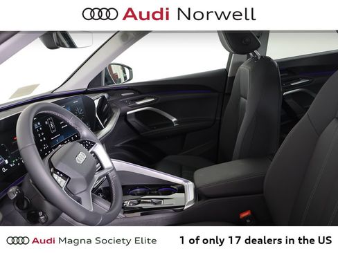 Used 2025 Audi Q5 Premium Plus w/ Premium Plus AWD/4WD image 20
