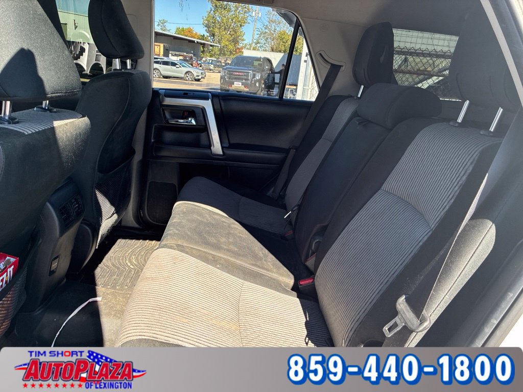 Used 2018 Toyota 4Runner SR5 AWD/4WD image 10