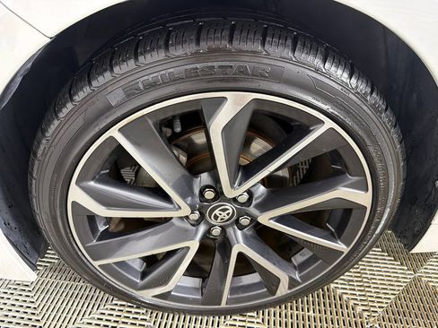 Used 2020 Toyota Corolla SE image 11