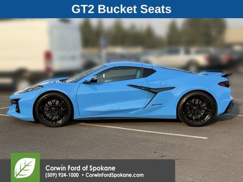 Used 2024 Chevrolet Corvette Z06 RWD image 9