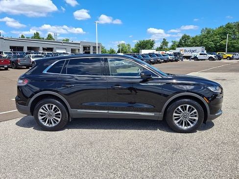 Used 2023 Lincoln Nautilus Reserve AWD/4WD image 7