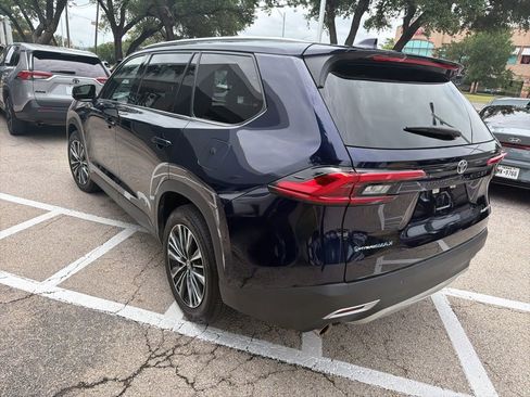 Used 2024 Toyota Grand Highlander AWD Hybrid image 7