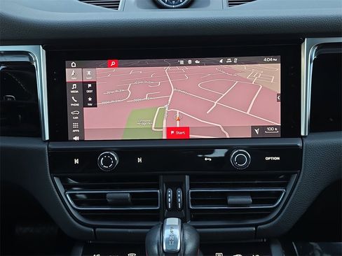 Used 2023 Porsche Macan image 23