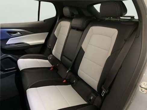 Used 2026 Chevrolet Equinox EV LT image 62