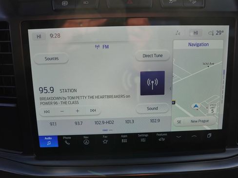 Certified 2023 Ford F350 Lariat w/ Chrome Package image 27