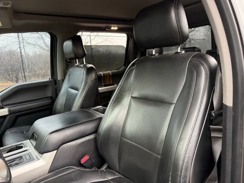 Used 2016 Ford F150 Lariat w/ Equipment Group 502A Luxury image 10