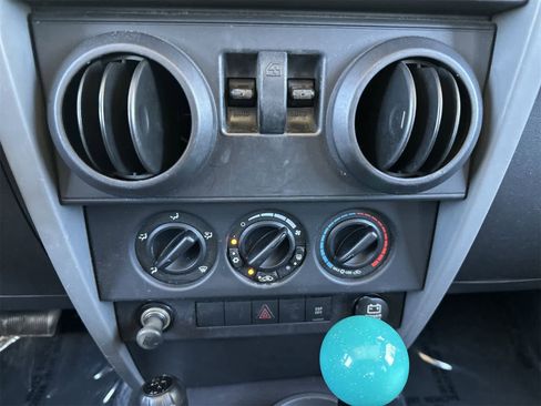 Used 2007 Jeep Wrangler Sahara w/ PWR Convenience Group image 9