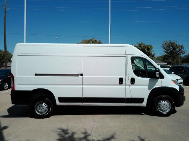 Used 2025 RAM ProMaster 3500 FWD image 4