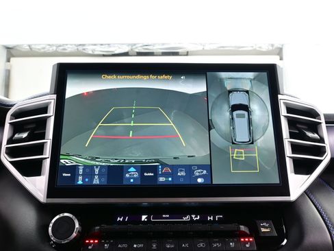 Used 2024 Toyota Sequoia Platinum image 20