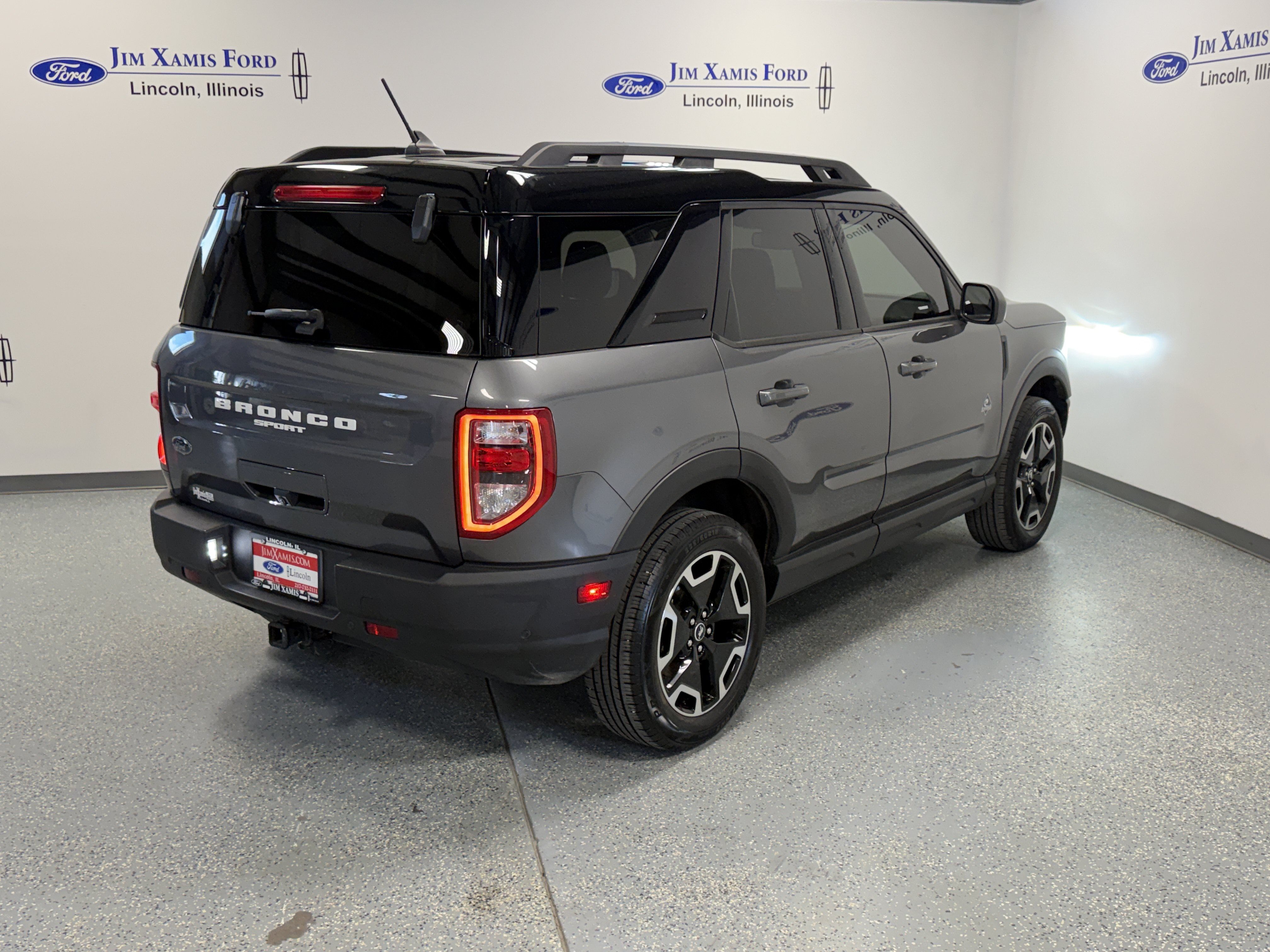 Used 2022 Ford Bronco Sport Outer Banks w/ Tech Package AWD/4WD image 38