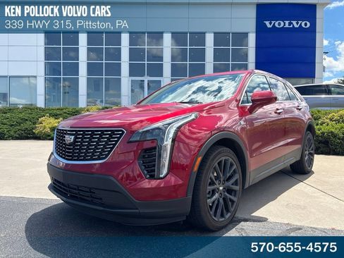Used 2022 Cadillac XT4 Luxury w/ Cold Weather Package FWD image 1