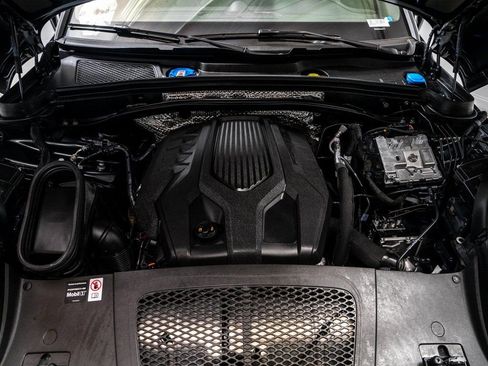 New 2026 Porsche Macan AWD/4WD image 28