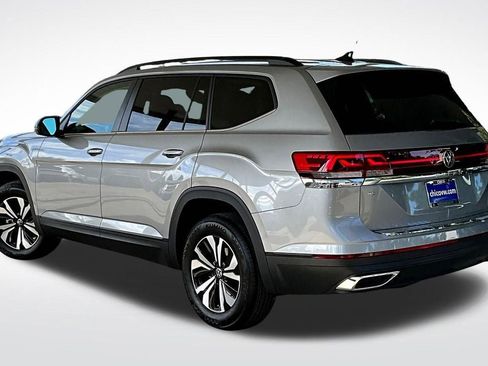 New 2026 Volkswagen Atlas SE image 13