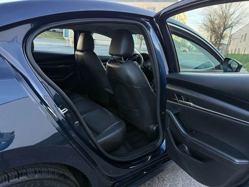 Used 2021 MAZDA MAZDA3 s image 13