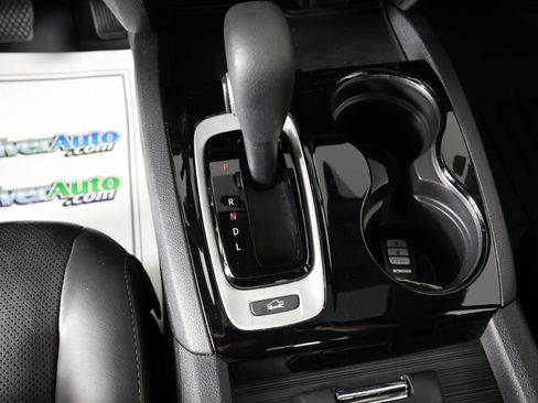 Used 2018 Honda Ridgeline RTL-E image 40