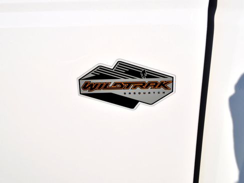 Used 2022 Ford Bronco Wildtrak image 49