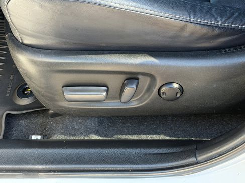 Used 2018 Toyota RAV4 Limited w/ All Weather Liner Package AWD/4WD image 16