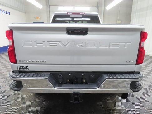 Used 2020 Chevrolet Silverado 2500 LTZ w/ LTZ Plus Package image 32
