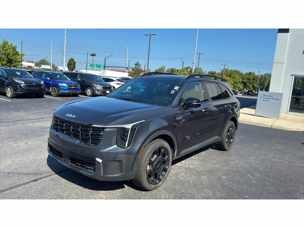 Used 2024 Kia Sorento SX Prestige w/ Sage Leather Package AWD/4WD image 3