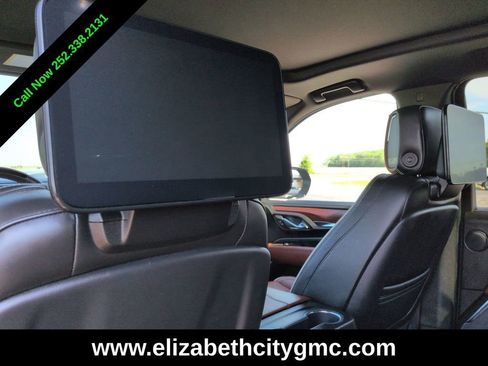 Used 2024 GMC Yukon XL Denali Ultimate AWD/4WD image 18