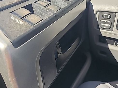 Used 2013 Toyota 4Runner SR5 w/ Premium Pkg w/3rd Row Seat image 12