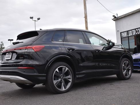 Used 2022 Audi Q4 e-tron Prestige image 9