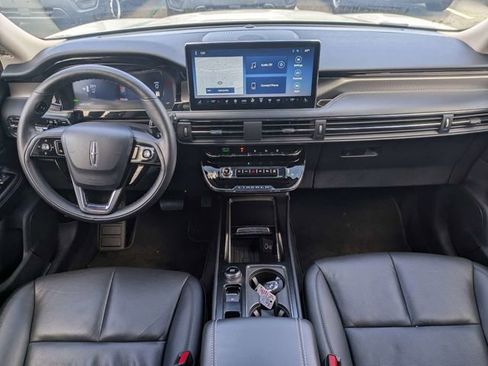 Used 2025 Lincoln Corsair Grand Touring w/ Equipment Group 301A image 15