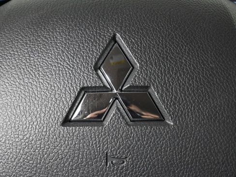Used 2019 Mitsubishi Outlander GT AWD/4WD image 36