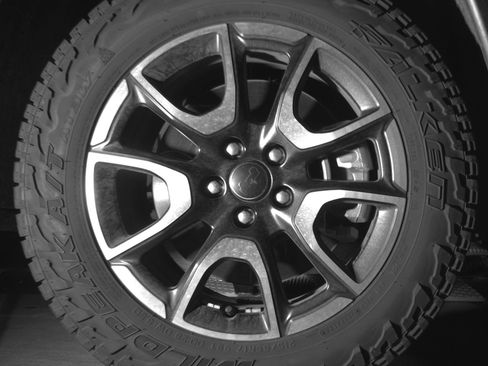 Used 2025 Jeep Compass Trailhawk image 13