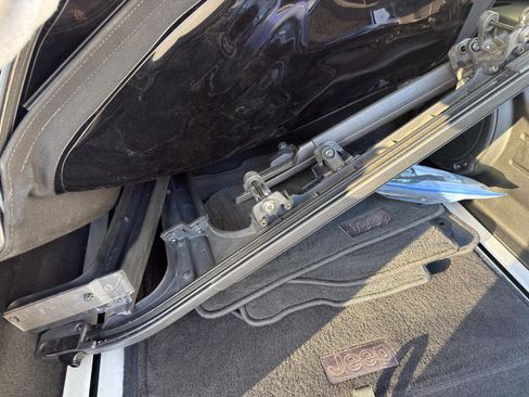 Used 2021 Jeep Wrangler Unlimited Sahara w/ Uconnect 4C Nav & Sound Group image 37