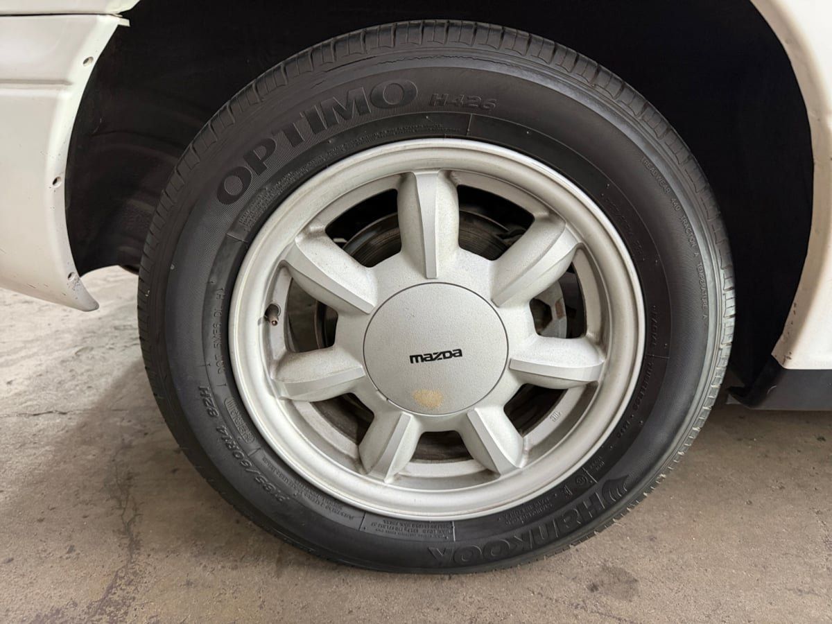 Used 1992 MAZDA MX-5 Miata RWD image 23