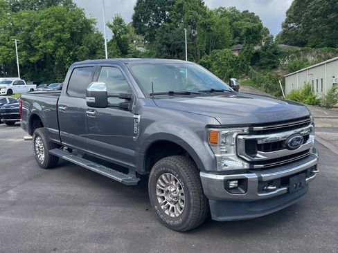 Used 2021 Ford F250 XLT w/ XLT Premium Package AWD/4WD image 6